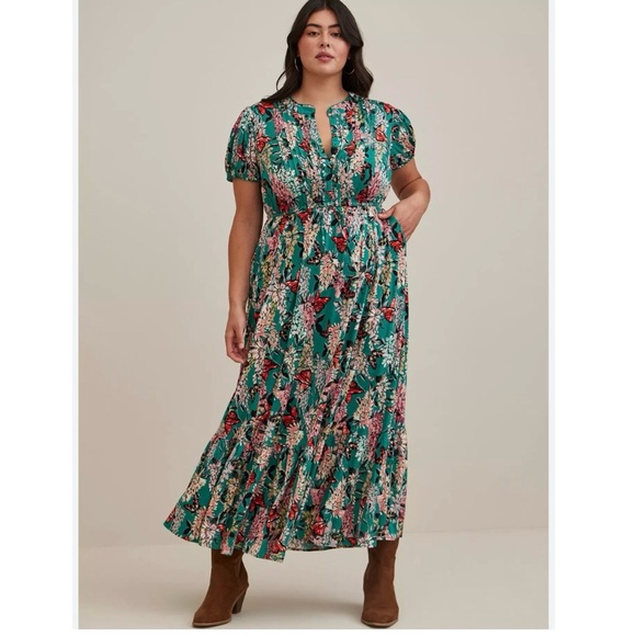 torrid Dresses & Skirts - Torrid  Stretch Challis Pintuck Tiered Dress Size 2X